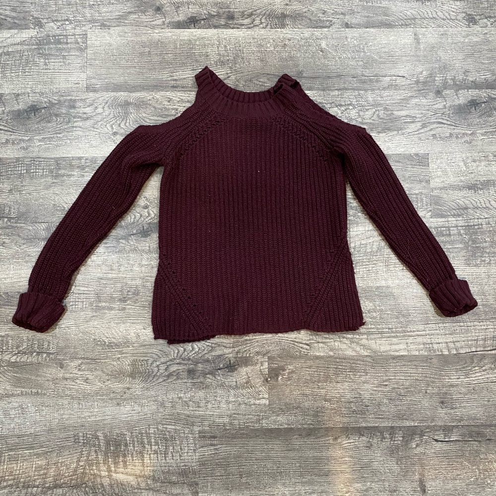 COLD SHOULDER SWEATER